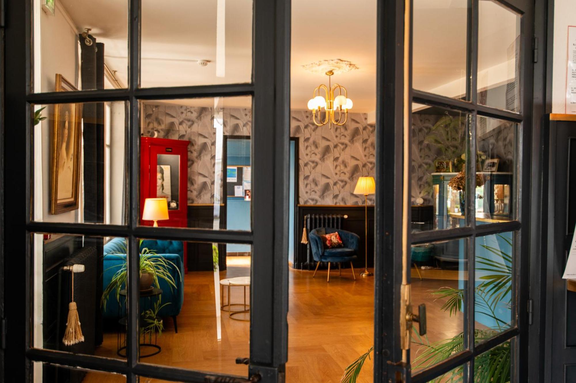 The Originals Boutique, Hotel Victoria, Шатлайон-Плаж Экстерьер фото