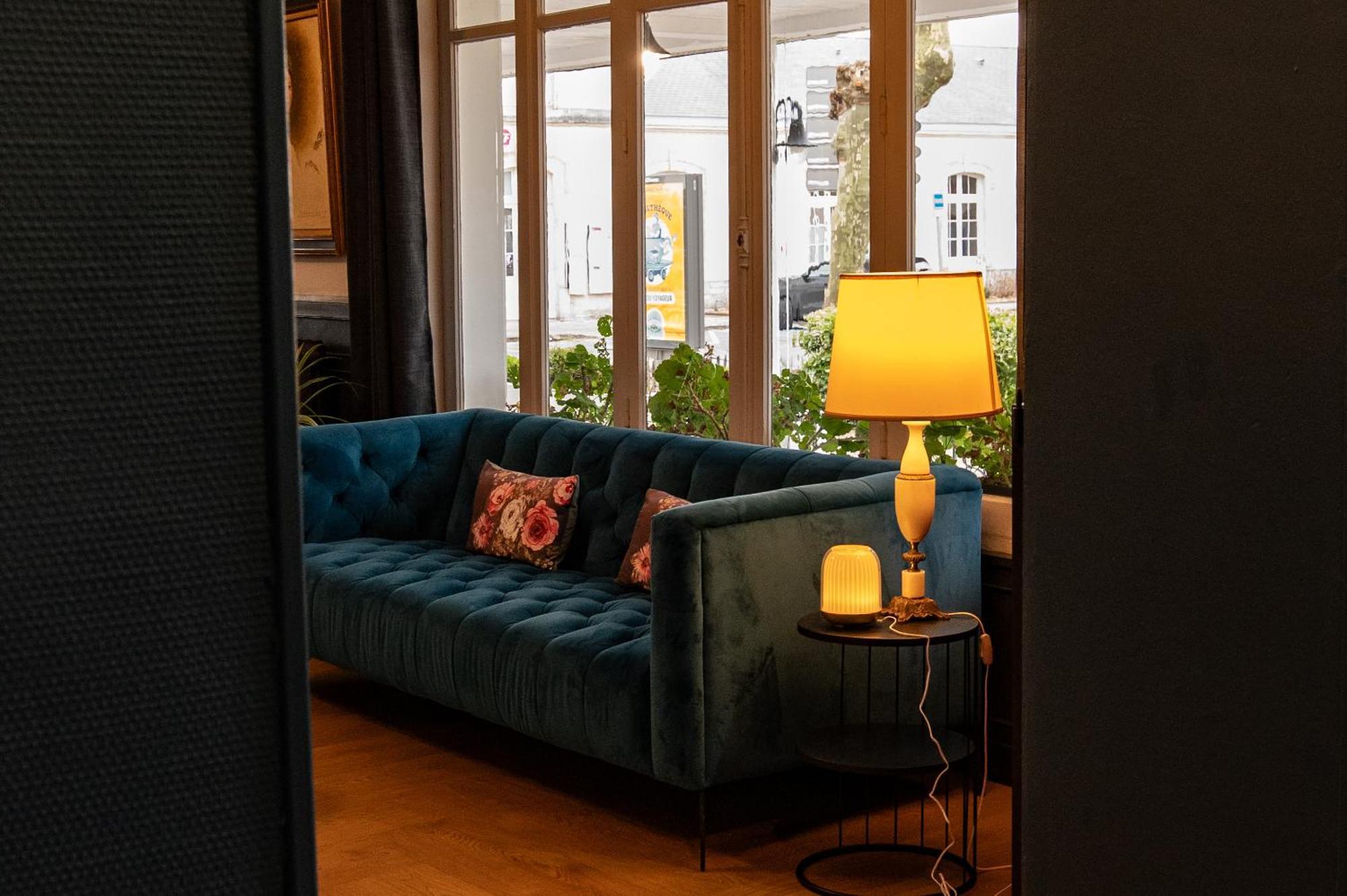 The Originals Boutique, Hotel Victoria, Шатлайон-Плаж Экстерьер фото
